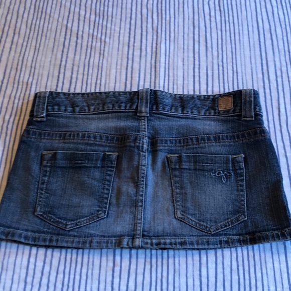 Gently Used Super Mini Skirt - Picture 4 of 8